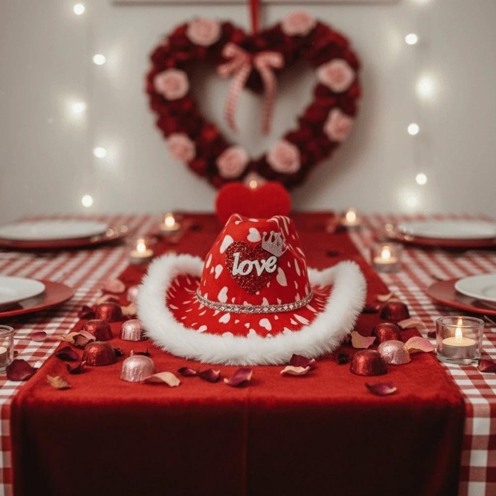 Широкополая Красная Шляпа Ковбоя с Сердечком Теплая Шапка для Вечеринки на День Святого Валентина Крутая Шляпа Ковбойши Топ-Шляпа для Модного Показа