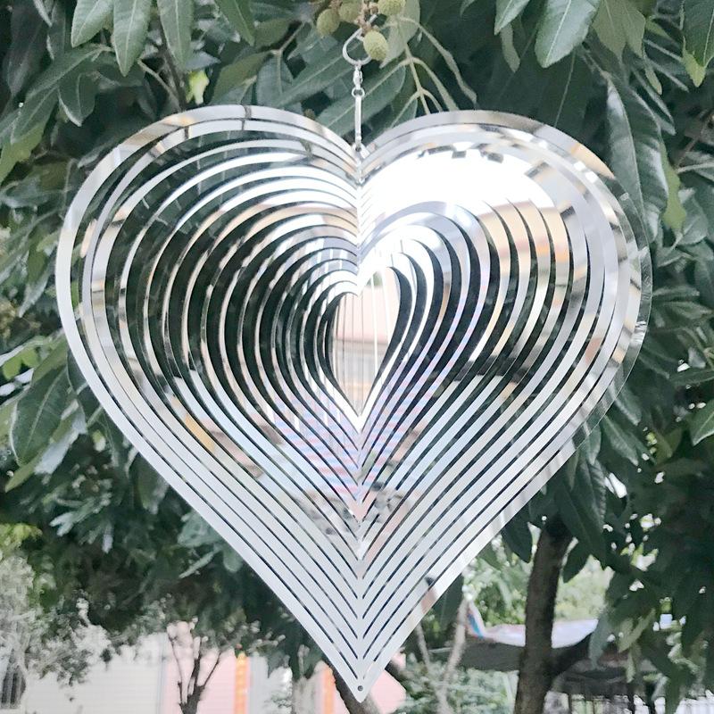 1pc Romantic Heart-Shaped Wind Turning Crafts, Metal 3d Rotating Wind Chimes, Love Gifts Add Poetry To Life