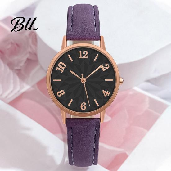 Women Fashion Accessory Faux Leather Strap Watch, Round Dial Quartz Movement Watches Ladies Casual Formal Wristwatch, Gifts for Her Watch