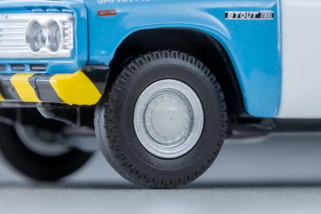 Tomytec Tomica Limited Vintage 1/64 Scale LV-188d Toyota Stout Tow Truck (JAF) Finished Model 336488