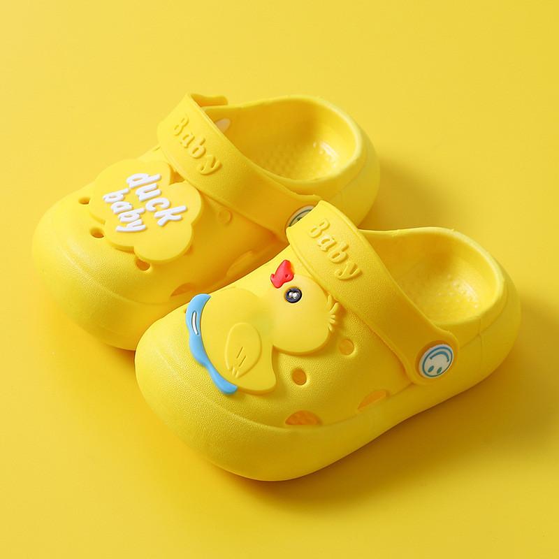 Kids Hole Shoes Pvc Breathable Waterproof Sandals With Nonslip Sole For Summer Wear