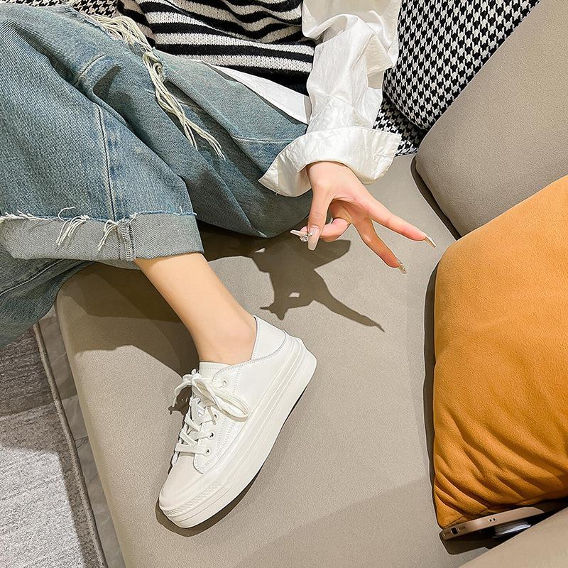 Little White Shoes Women's Spring and Summer Soft Leather Simple and Versatile Casual Shoes Student Lace-up Sports Board Shoes Tide