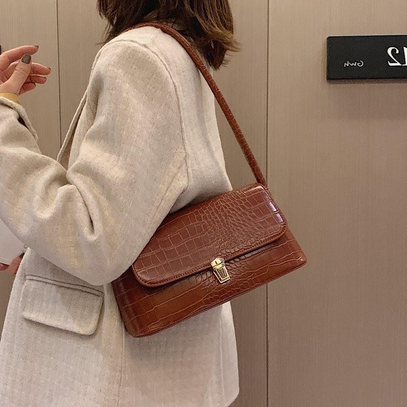 Stylish Versatile Crossbody Bag In Chic Black Brown Red And Tan Colors For Everyday Use