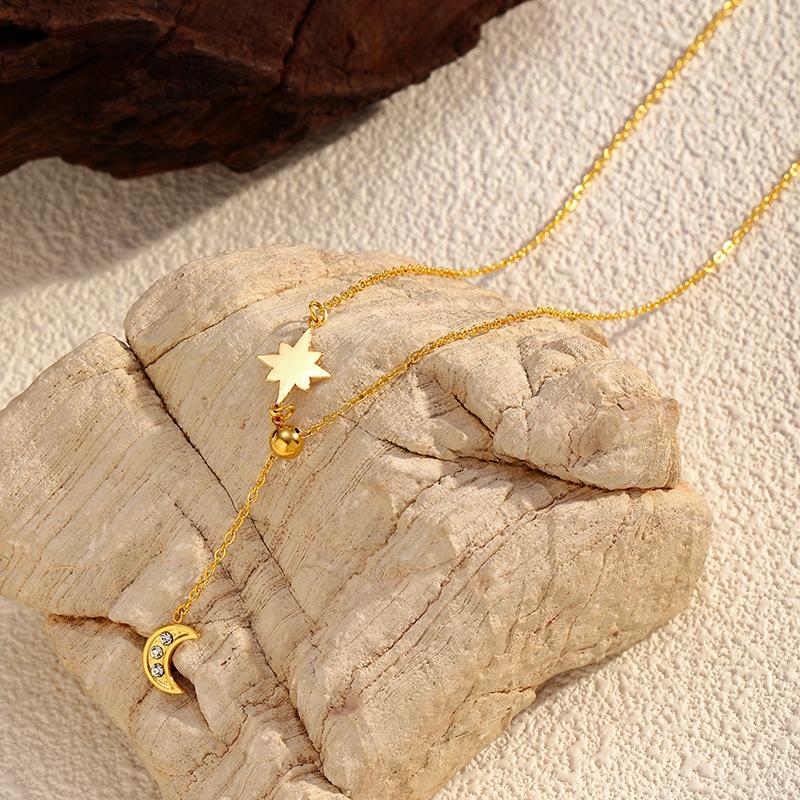 European and American style star moon titanium steel necklace, simple collarbone chain pendant, electroplated 18K gold stainless steel necklace