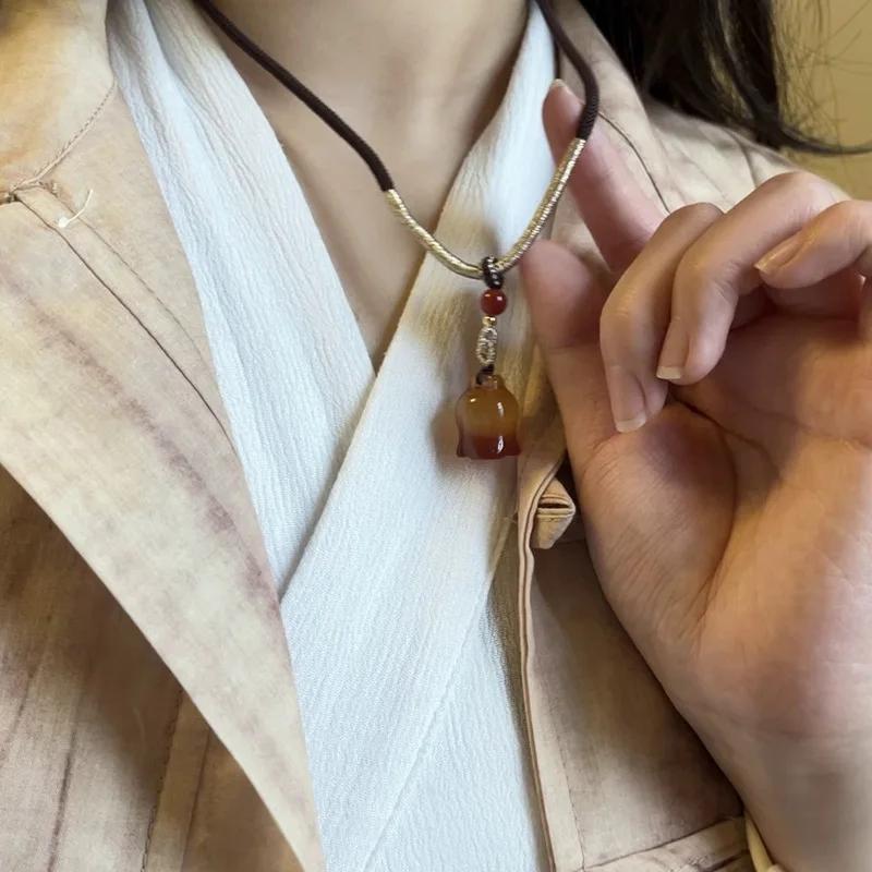 New Chinese Style Beaded Butterfly Necklace with a New High-end Design Niche Sweater Chain, Women's Summer Collarbone Chain