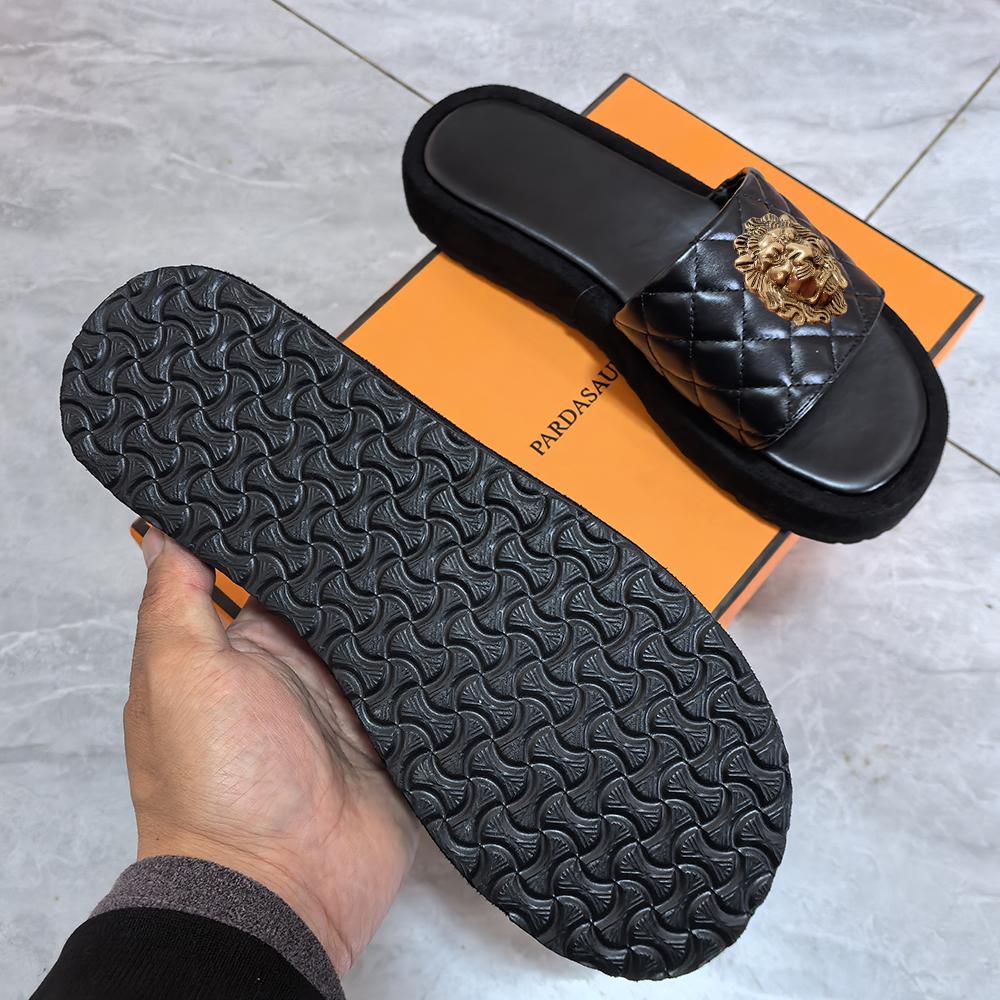 Мода Новые женские тапочки плоские хлебные водолазка сандалии универсальные большие размеры пляжная обувь дизайнерская уличная роскошная тапочка 43