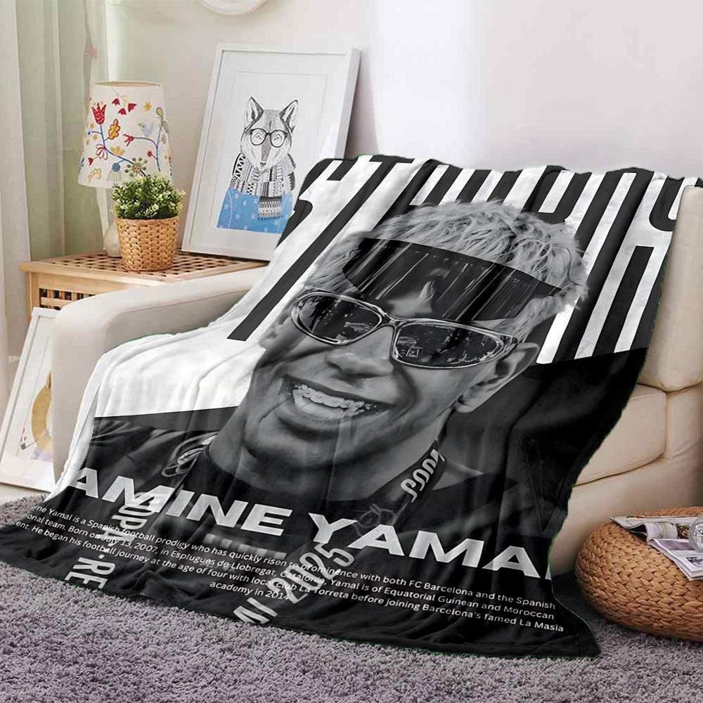 Barcelona Football Fan printed flannel breathable and warm blanket, a stylish home gift, suitable for home, office and bedspread use. 0710a21