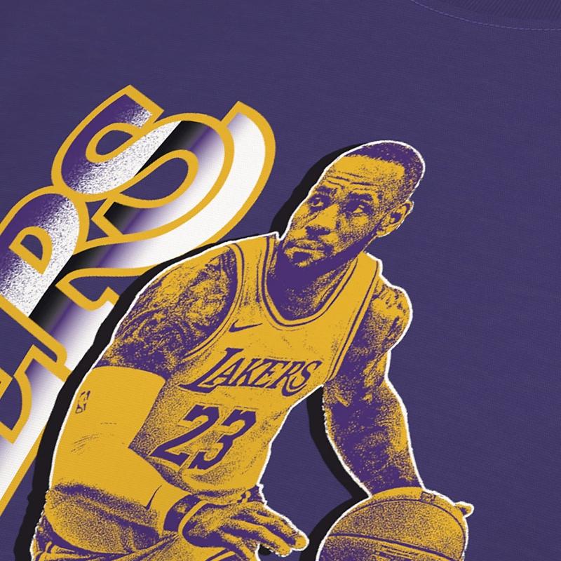 Nike X NBA LeBron James Select Series Повседневная спортивная футболка с графическим принтом и коротким рукавом Мужские топы Фиолетовый DH3717-547