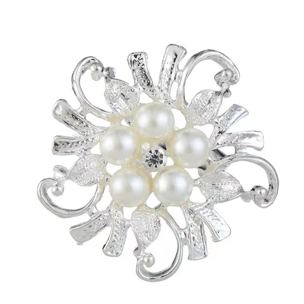 Metal Flower Brooch for Women Versatile Pearl Brooch Jewelry Brooches Party Clothing Accessories
