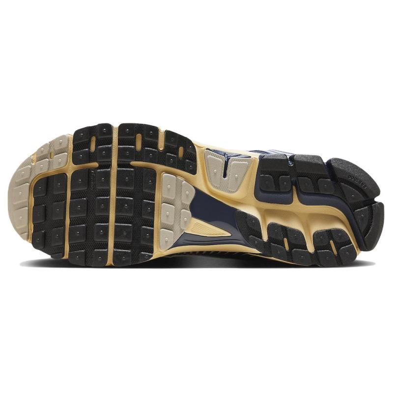 Nike Air Zoom Vomero 5 "Since 72" Sneakers HF4259-100