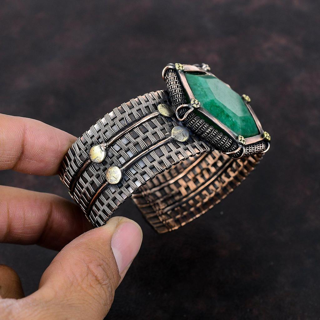 Браслет-манжета с граненым замбийским изумрудом, медная проволока, браслет-манжета, регулируемый браслет, браслет ручной работы, браслет из драгоценных камней, медная проволока, ювелирное изделие, подарок для нее
