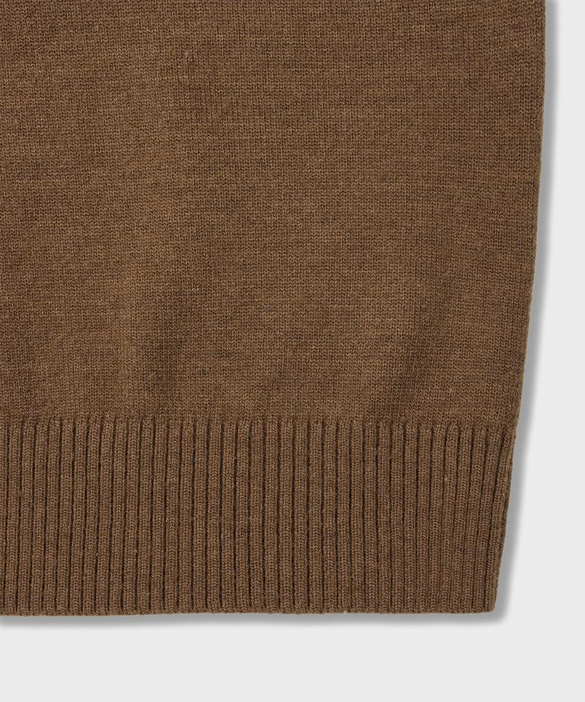 AMFEAST Essential V-Neck Knit Brown
