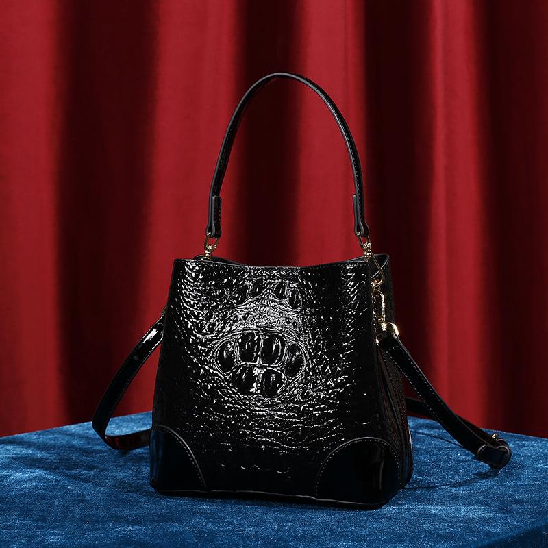 Сумка через плечо на одно плечо, сумка из крокодиловой кожи, женская новая осенне-зимняя модная ретро кожаная сумка 2023 года, женская портативная сумка-мешок