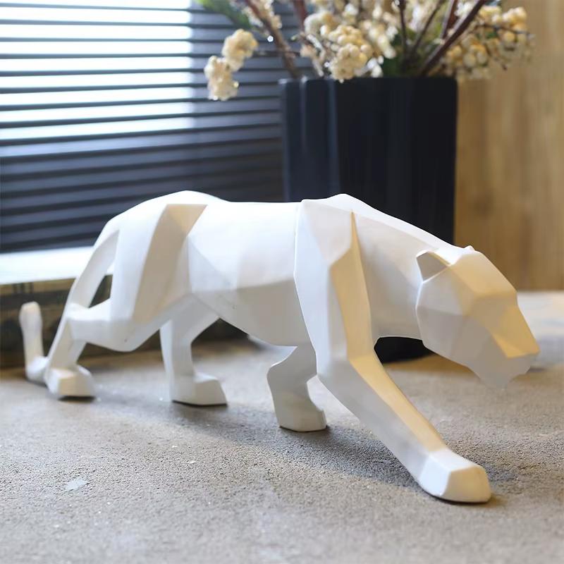 Geometric Gold Panther Sculpture – Resin Leopard Statue for Office, Home, or Bar Decor