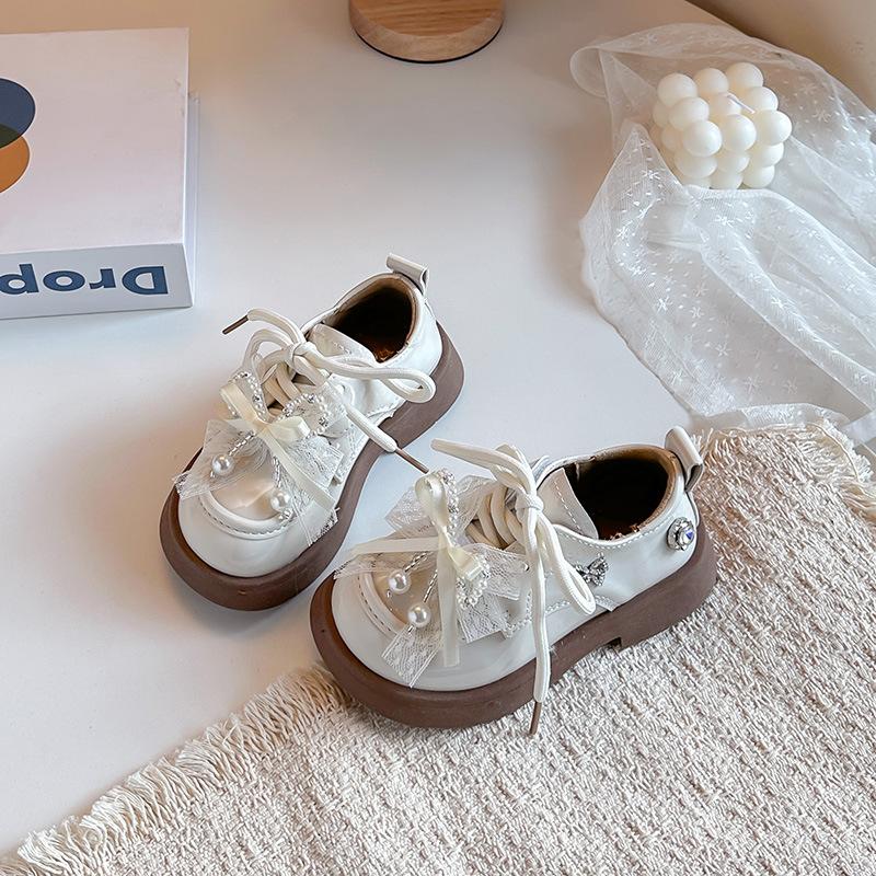 Girls' small leather shoes2026New Spring and Summer Children's Rhinestone Bow Pearl Lace Bow Small Leather Shoes