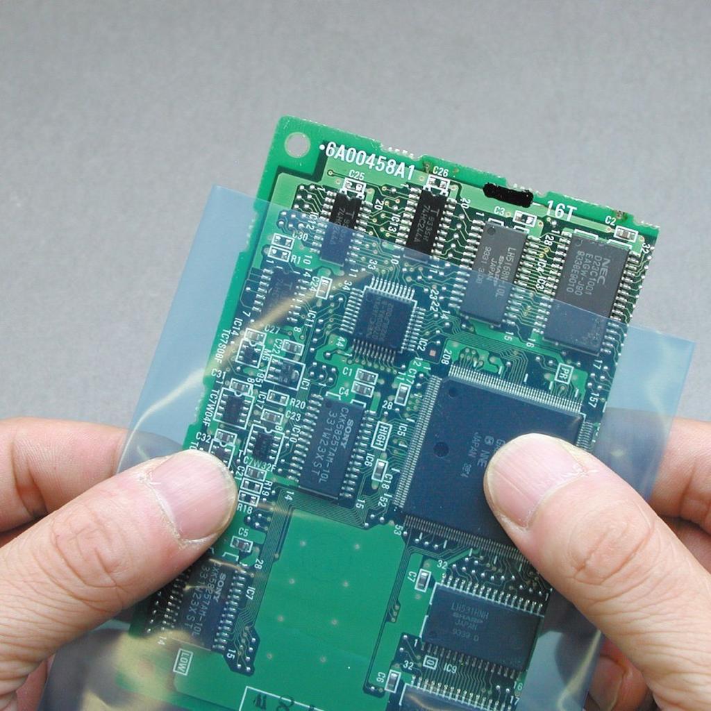 HOZAN ESD Packaging 300 x 450 mm Pack of for Storage and Packaging of Electronic Bags, Anti-Static Bags, Semi-Transparent, Surfactant-Free, mm, 0.1