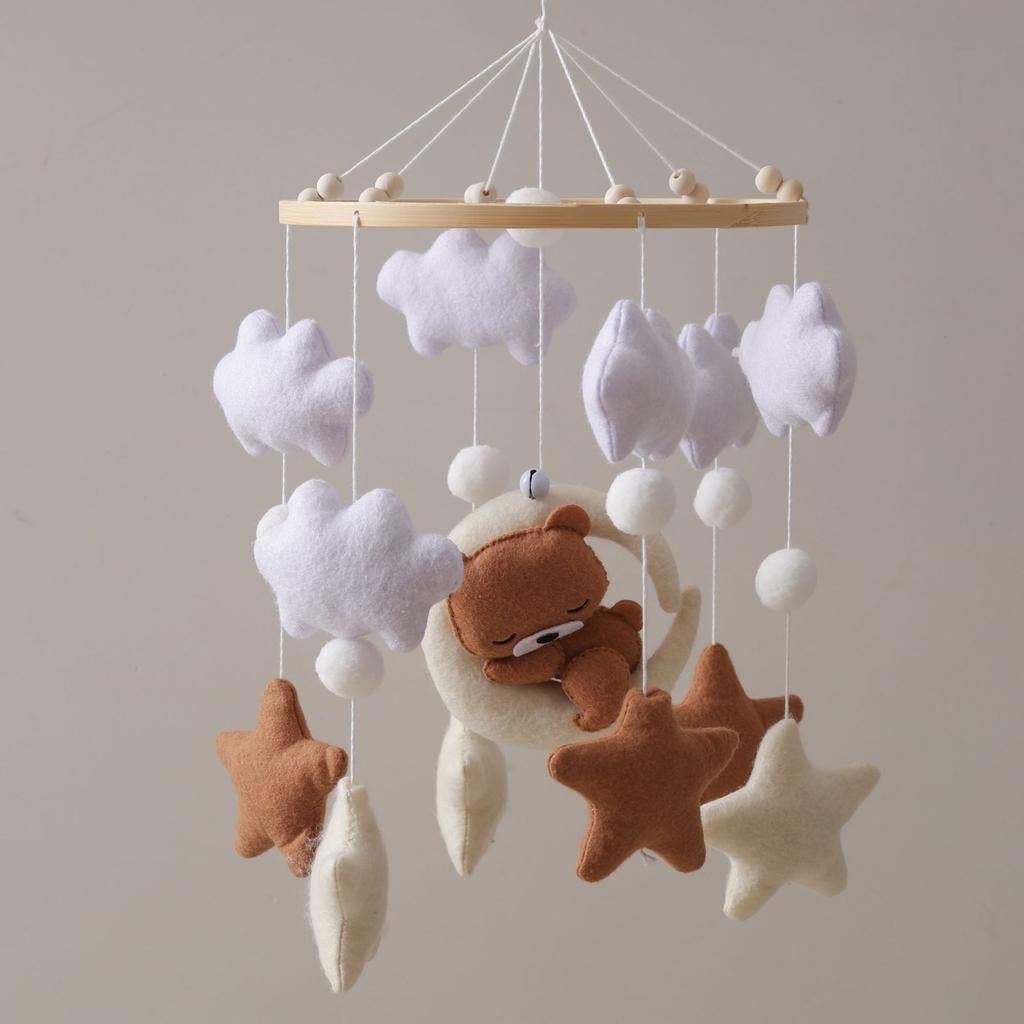 Детский мобиль-погремушка для кроватки для 0-12 месяцев, мультяшный войлочный мобиль с лесными животными, подвесной колокольчик для кроватки, деревянный кронштейн для подвешивания, погремушка для новорожденного