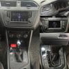 Наклейки из углеродного волокна для интерьера Custom 17-19 Tiguan: Декор рычага переключения передач, центральной консоли, дверной панели.