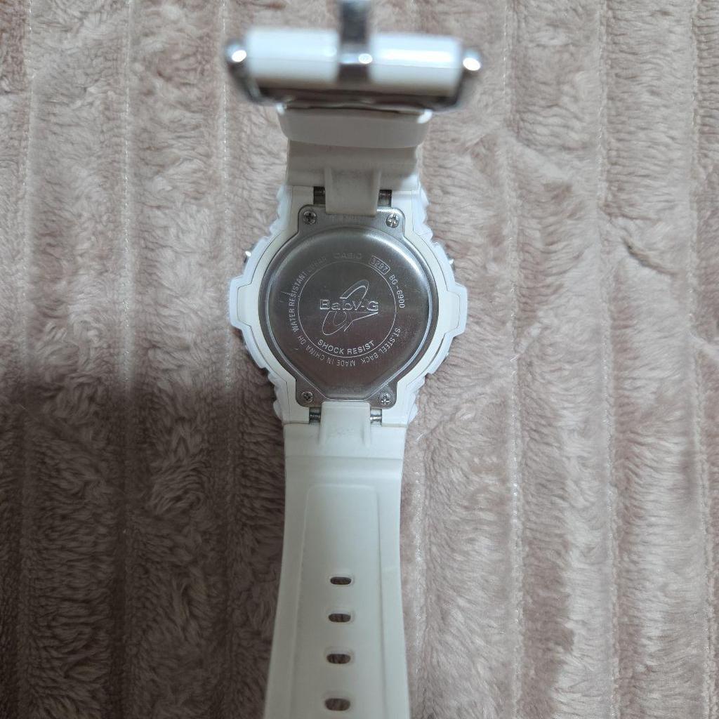 Б/у Цифровые часы CASIO Baby-G BG-6900 Белые