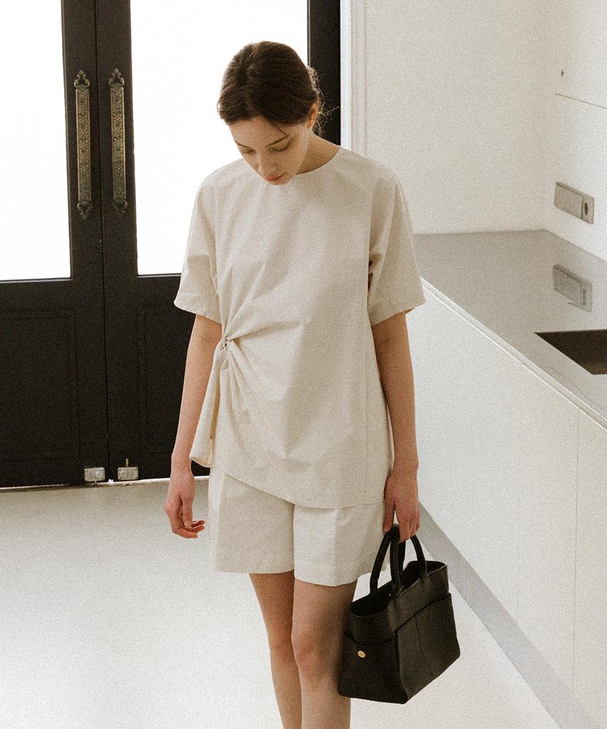 KNOWING Twisted Blouse (Beige)