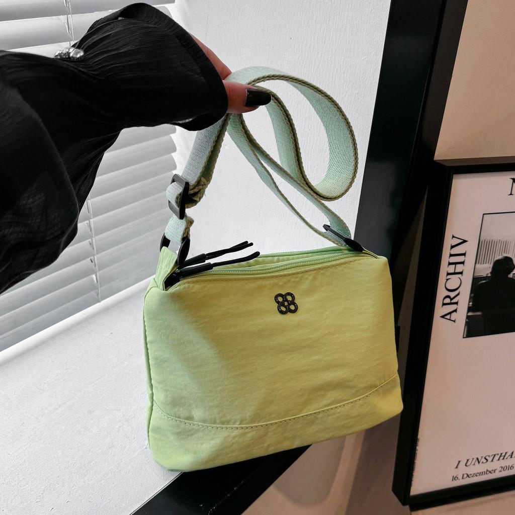 Stylish Vintage Canvas Shoulder Bag Unisex Design Lightweight Waterproof Crossbody