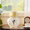 Мультяшный будильник-астронавт на батарейках, бесшумный, без тиканья, для студенческого стола, детей, мальчиков