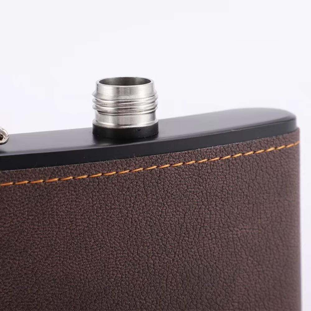 Stainless Steel Flagon Leakproof Whiskey Flasks Wine Kettle Leather Texture Hip Flask Outdoor