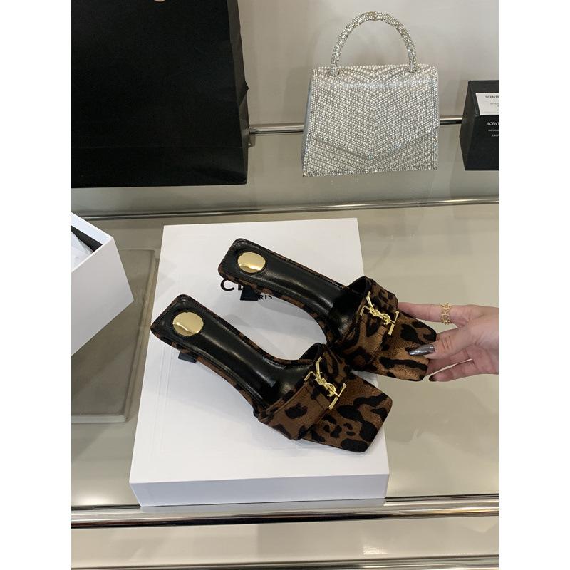 Темпераментная верхняя одежда тонкий каблук носок крутые тапочки женские черные 2025 новый летний модный сексуальный высокий каблук