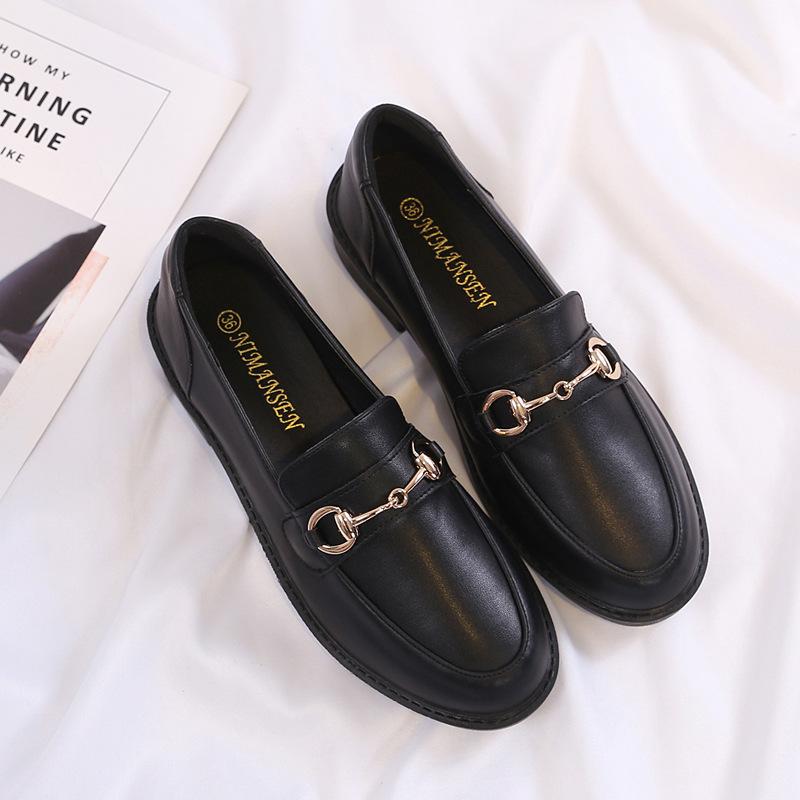 Весенняя женская обувь в британском стиле, модные лакированные кожаные мокасины 2024 года, новая осенняя обувь для офиса в стиле ретро, женские туфли-лодочки без застежек