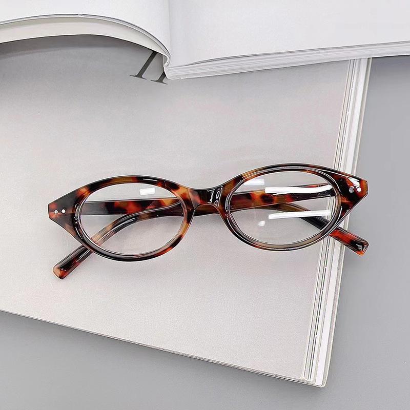 Очки в черной оправе Обычный артефакт Темперамент Ботаник Маленькая оправа Маленькая высота лица Черная оправа Женская близорукость Можно подобрать