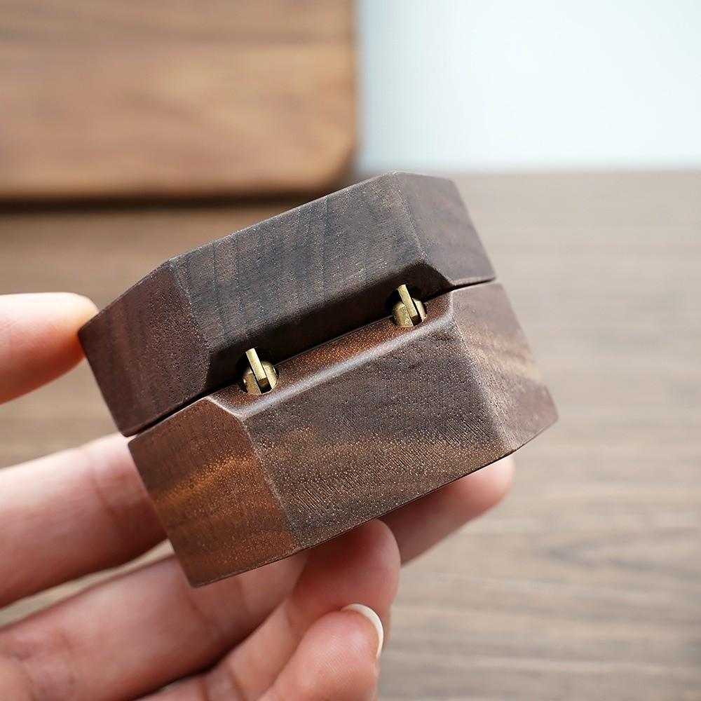 Velvet Lining Ring Display Box Retro Couples Ring Box Classic Wooden Jewelry Box Engagement Gift