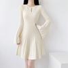 Элегантный дизайн Sense Bell Sleeve Knit Dress Женское осенне-зимнее однотонное милое облегающее плиссированное платье Корейская мода Hollow Out Design Короткое платье