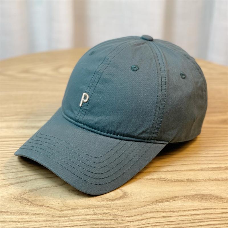 New style hats for men and women with small letters for spring and summer P Soft-top baseball cap with wide brim for large head sizes, casual cap for