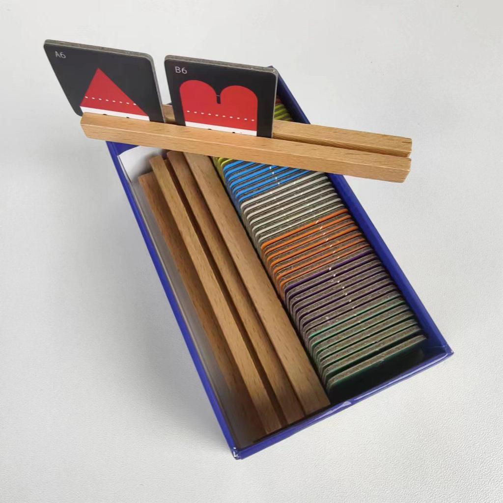 77 Town Chinese-English Bilingual Poker Party Game: Multiplayer Tabletop Fun