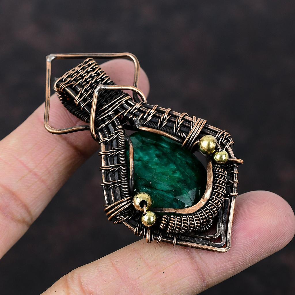 Граненый Замбийский Изумруд Подвеска Подвеска из Драгоценного Камня, Обмотанная Медной Проволокой Украшения Ручной Работы Удивительная Подвеска Украшения из Медной Проволоки Подарок для Мамы