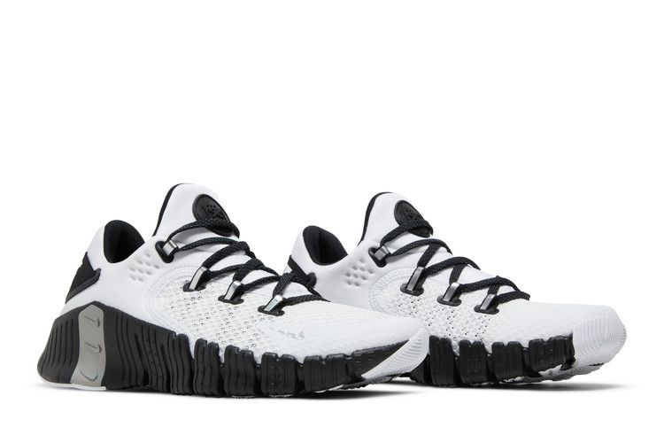 Nike Wmns Free Metcon 4 Premium 'White Black Silver'