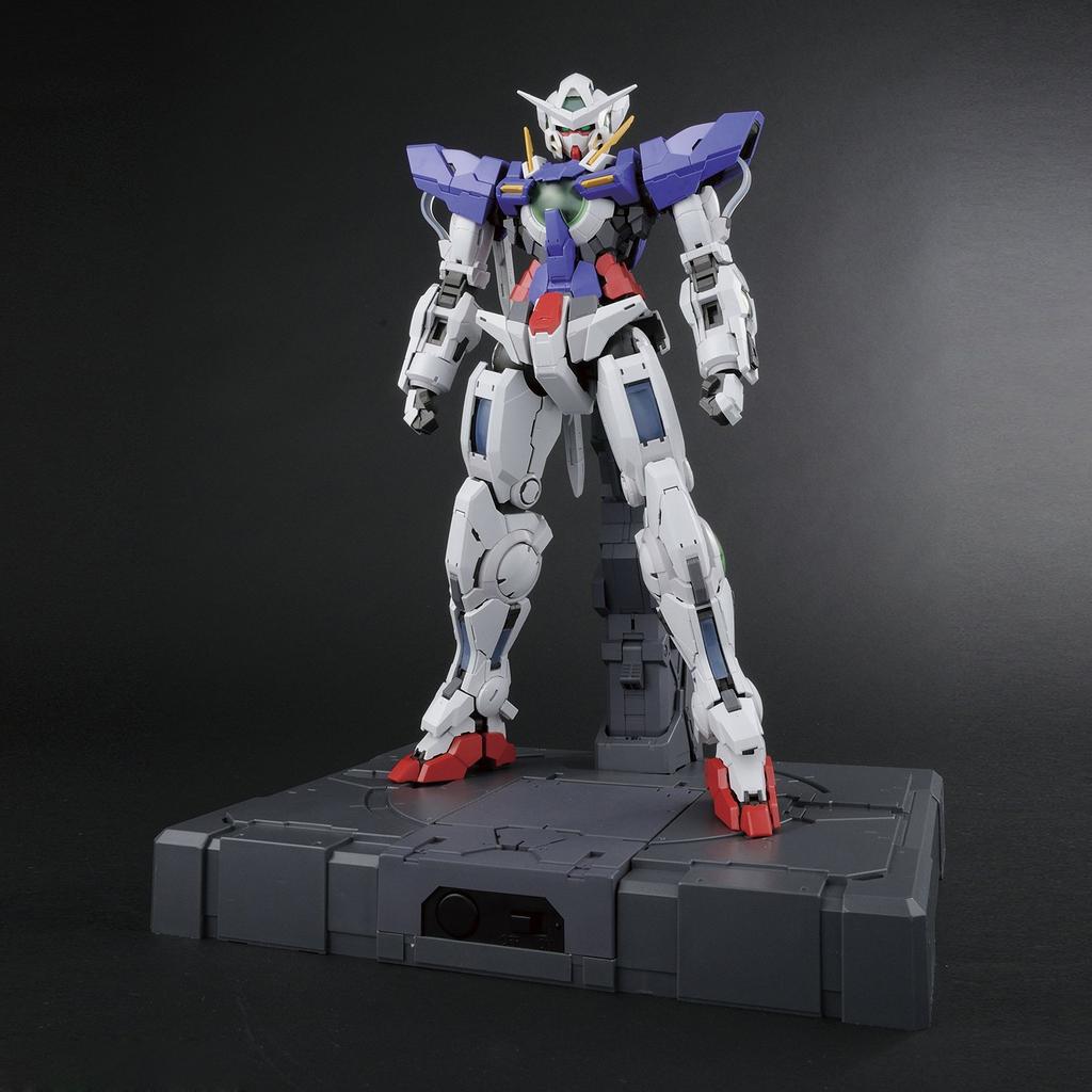 PG Mobile Suit Gundam 00 Gundam Exia Scale Plastic Model 1/60 Color-coded