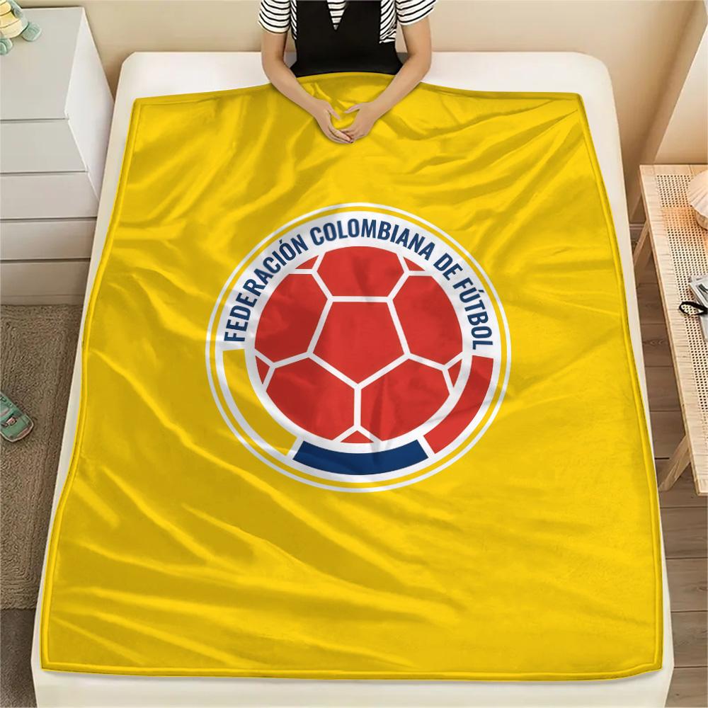 La Tricolor Flannel Blanket, High quality Comfortable for All Seasons, Home Decor, Warmth and Comfort