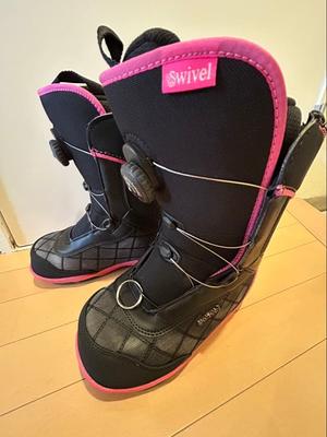 [Б/У] Женские сноубордические ботинки Swivel Черные/Розовые