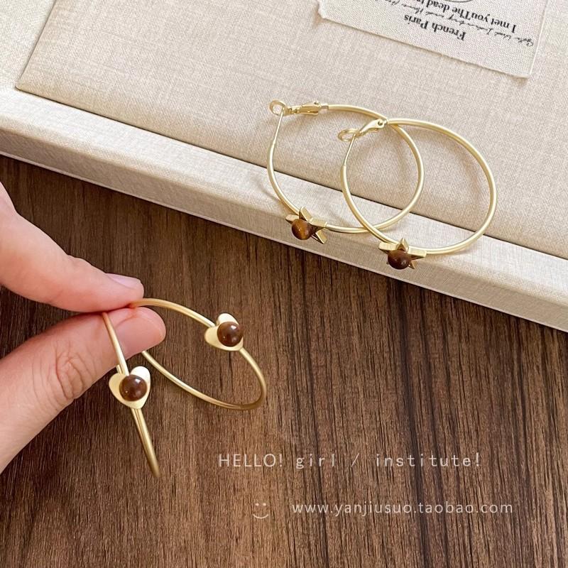 Gold tiger's eye stone large circle earrings women's retro light luxury temperament high-end earrings autumn and winter unique exaggerated earrings