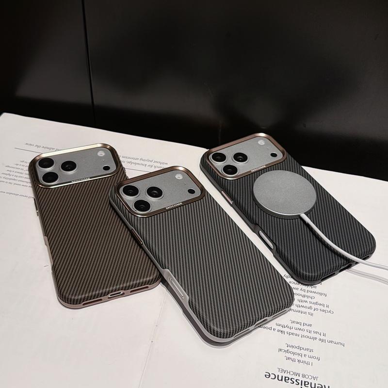 Чехол Для iPhone 17 Pro Max Роскошный Гибридный TPU с Текстурой Углеродного Волокна и Кожей Встроенная Металлическая Пластина Прочная Магнитная Крышка Для iPhone 16 15 14 13 Pro Max
