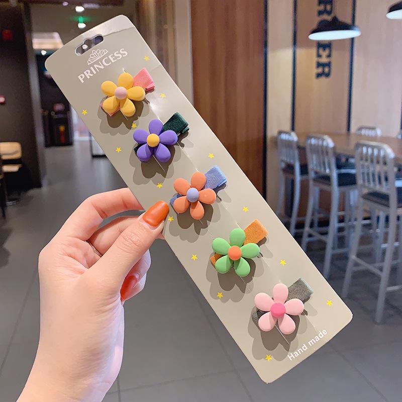 Retro Cute Baby Hair Clips – Gentle Fabric Flower Headwear for Girls