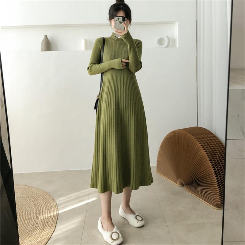 Элегантное теплое женское платье-свитер трапециевидной формы с воротником-полуводолазкой с длинным рукавом и тонкой талией, женские трикотажные платья до середины икры, осенние платья