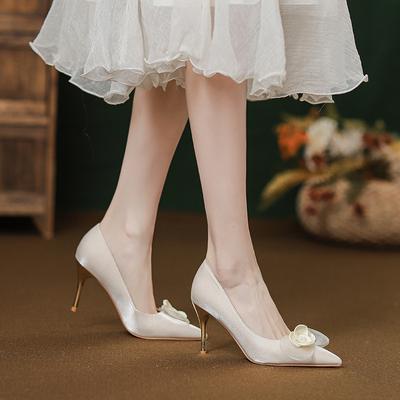 Нишевая французская свадебная обувь, женское платье цисюхэ, два варианта носки, темпераментные туфли на высоком каблуке, обувь для подружек невесты, тонкий каблук, туфли-лодочки, атласные туфли-лодочки