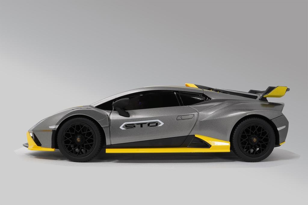 Happinet Lamborghini Huracan STO 1/14 R/C