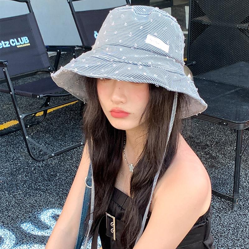 Милая маленькая свежая клетчатая шляпа-ведро летняя с большими полями тонкая студенческая дорожная универсальная солнцезащитная шляпа