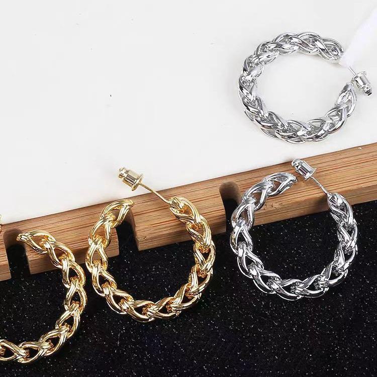 Европейские и американские серьги-кольца с плетеными колечками из пшеницы: Стильный дизайн ниши в форме буквы С для женщин
