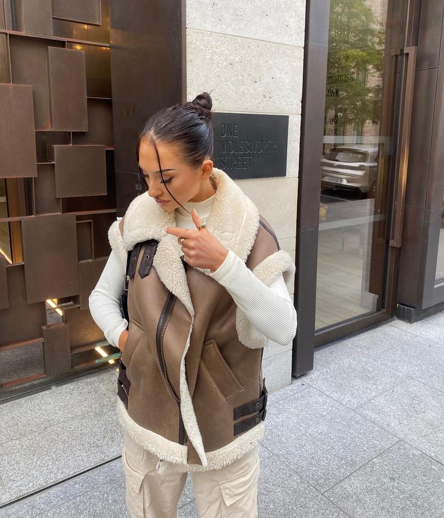 Женский жилет из меха верблюжьей шерсти в европейском стиле, осень 2023 г.