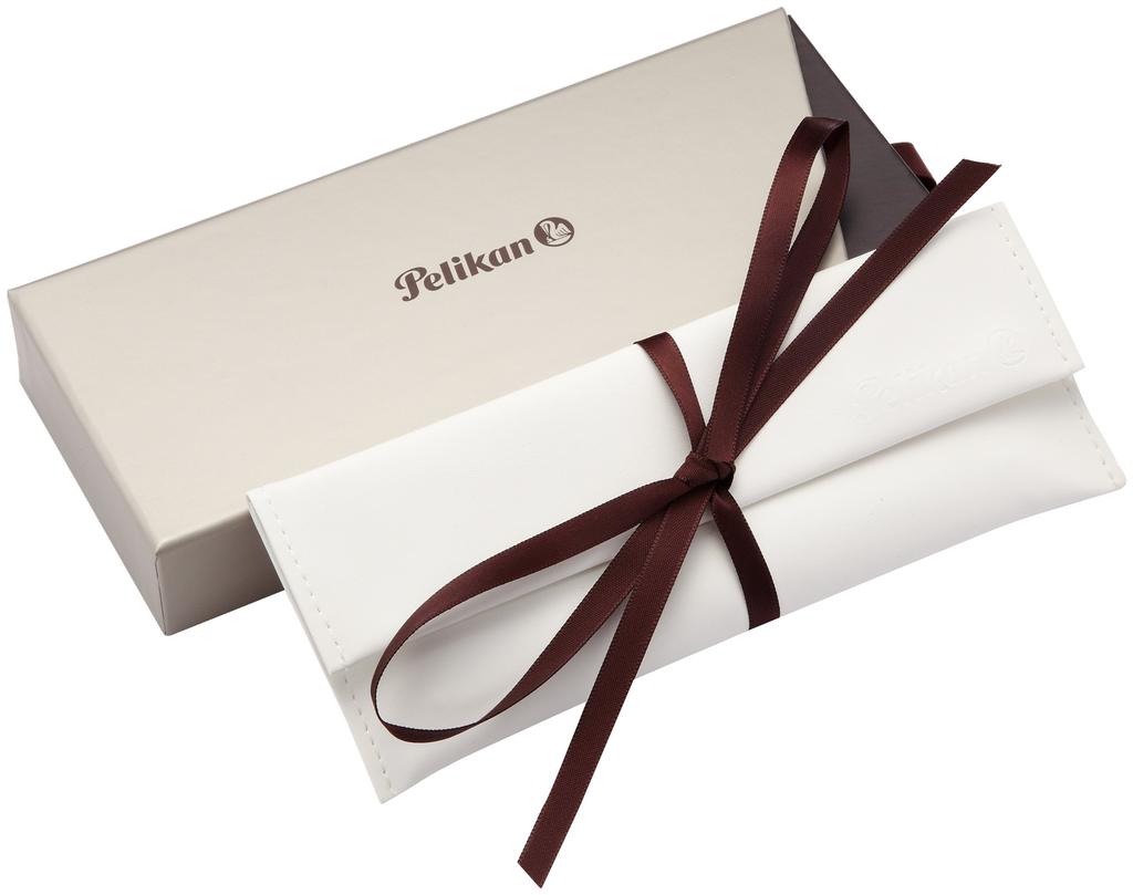 Перьевая ручка Pelikan Classic M205, Средний размер M205, Черная, Перо,