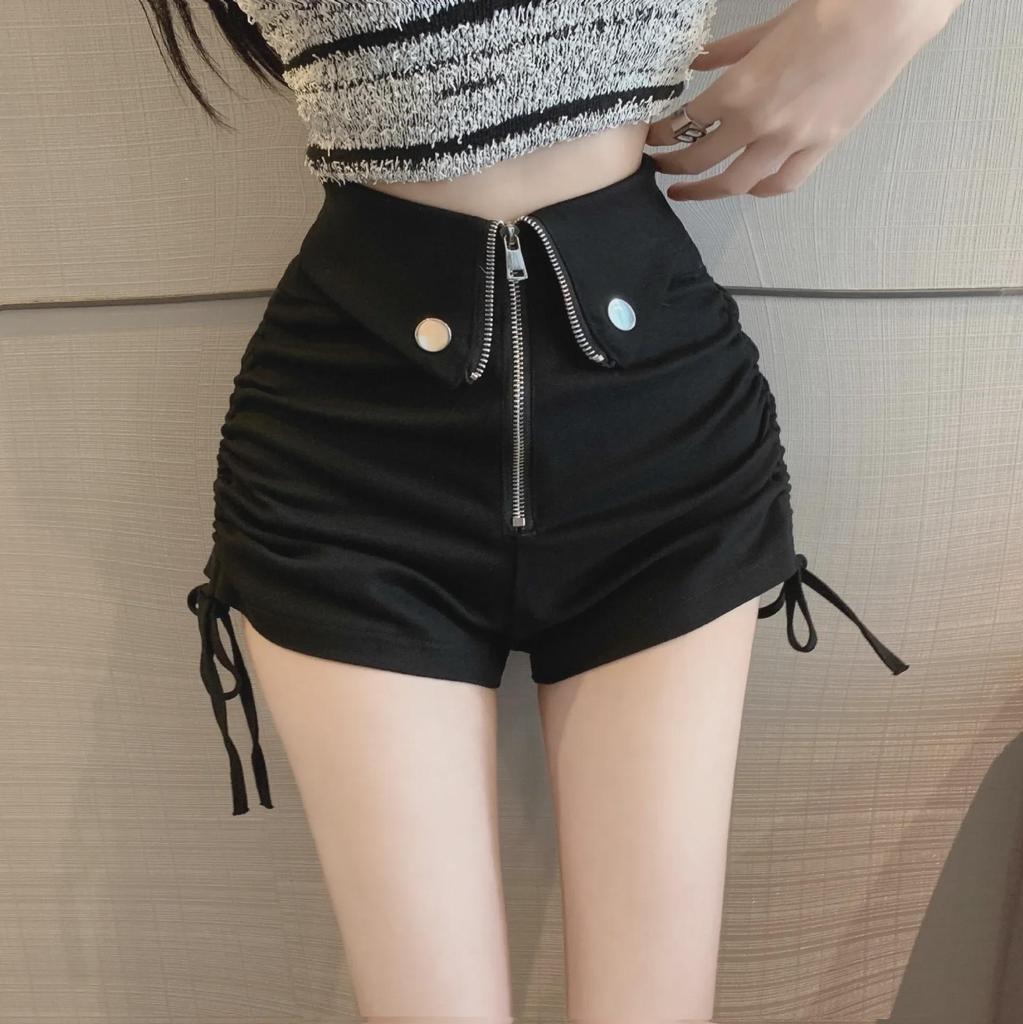 Черные шорты с высокой талией на кулиске - Женские А-силуэта суперкороткие шорты, Осень 2025 Нишевый дизайн